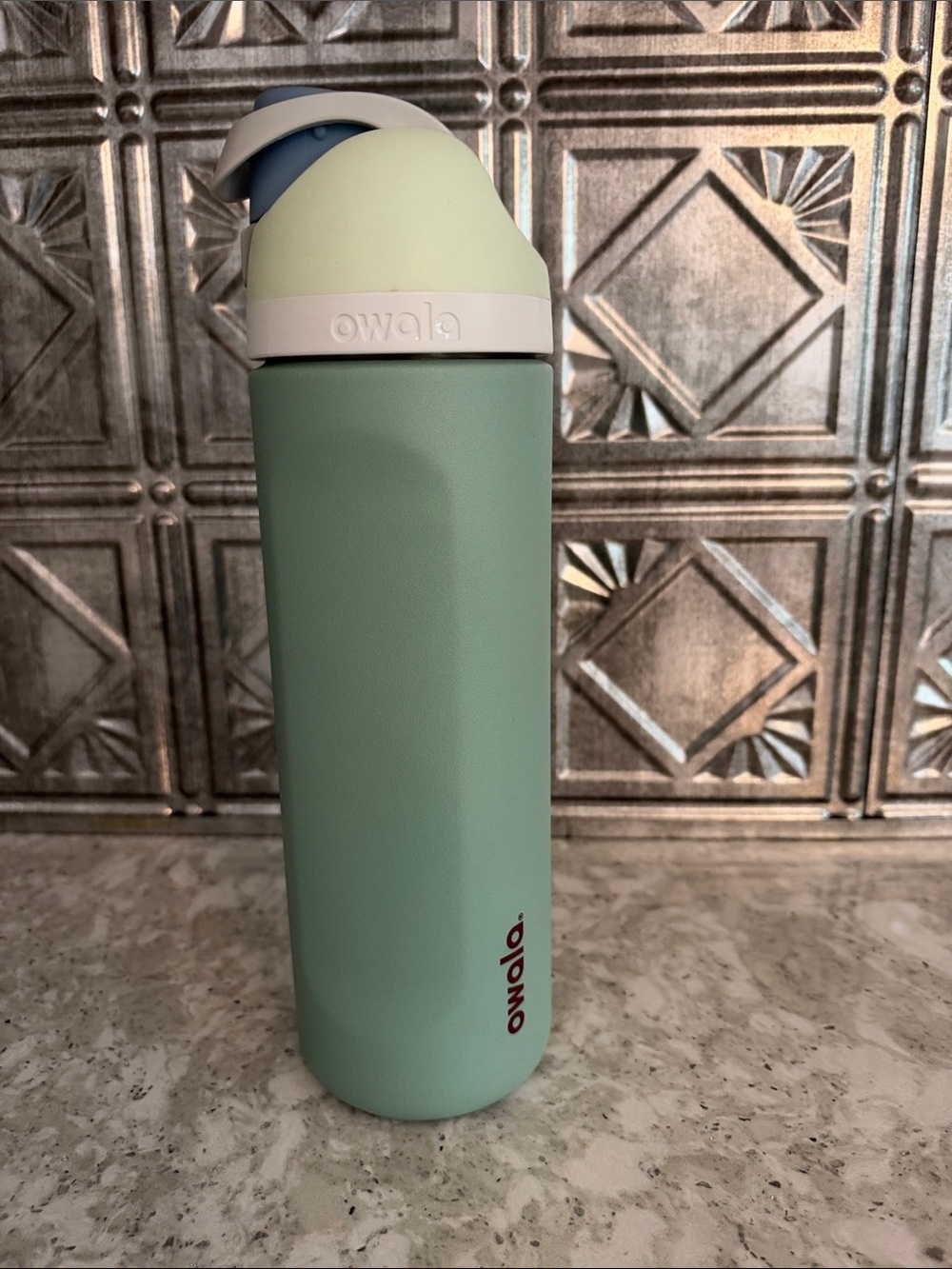 OWALA:  Mint Green Bottle with Soft-Top Accent